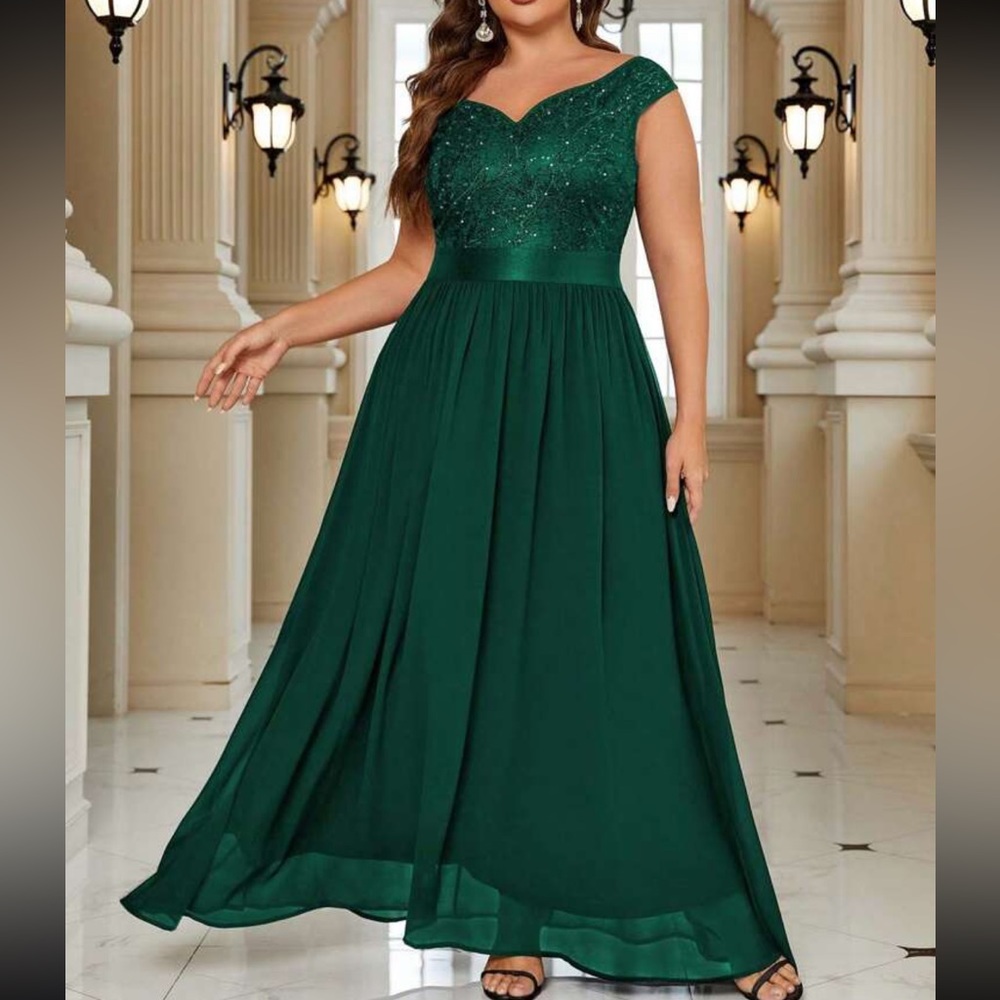 Luxe lace chiffon party formal gown dress